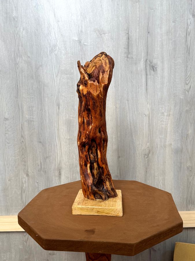 Cinnamon Monolith